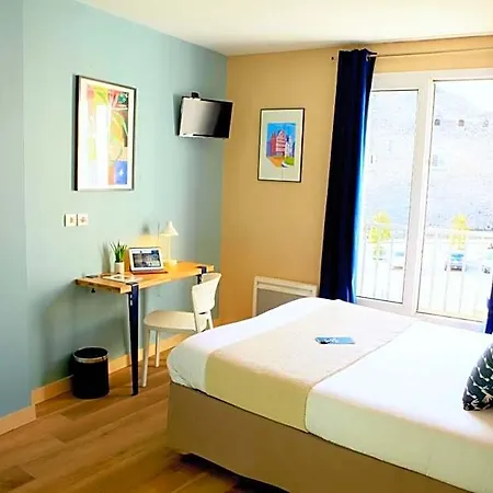 Logis Hotels- Marguerite D'anjou Chateau Hotel 2*