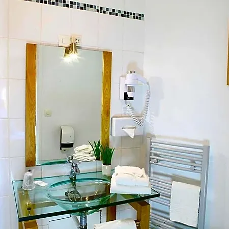 Hotel Logis Hotels- Marguerite D'anjou Chateau Angers