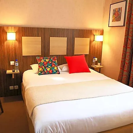 Hotel Logis Hotels- Marguerite D'anjou Chateau 2*