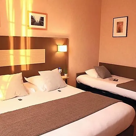 Hotel Logis Hotels- Marguerite D'anjou Chateau 2*
